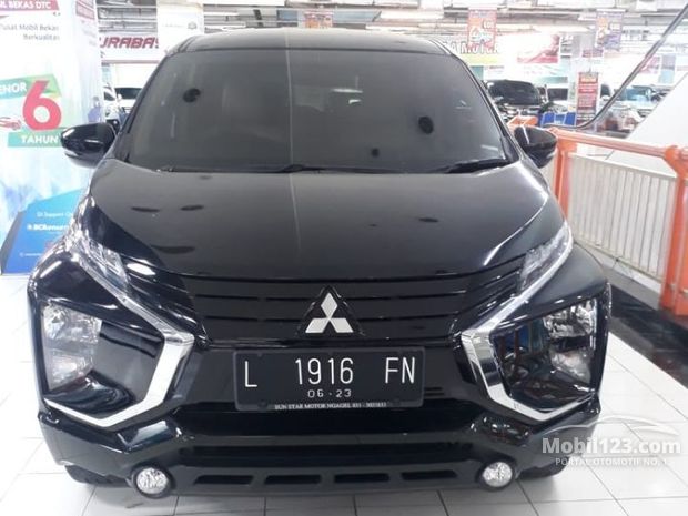 Mitsubishi Xpander Mobil bekas  dijual  di  Jawa  timur  