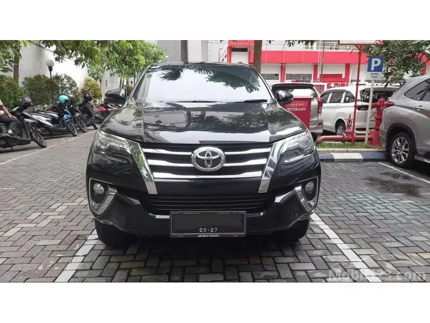 Jual Mobil Toyota Fortuner 2017 VRZ 2.4 di Jawa Timur Automatic SUV Hitam Rp 373.000.000