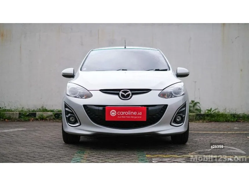2013 Mazda 2 R Hatchback