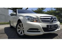 Mercedes-Benz C200 1.8 CGI Avantgarde 2012 white Sport , like new