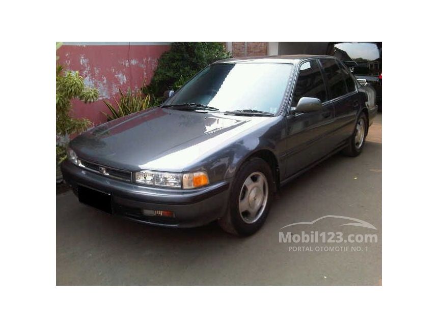 Jual Mobil  Honda  Accord  1990 2 0 di Jawa  Tengah  Manual 