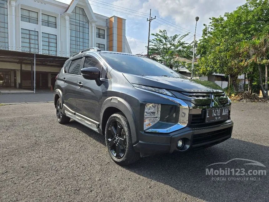 Jual Mobil Mitsubishi Xpander 2021 CROSS Black Edition Rockford Fosgate 1.5 di Jawa Timur Automatic Wagon Abu