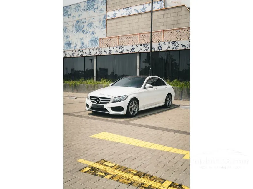2018 Mercedes-Benz C300 AMG Line Sedan