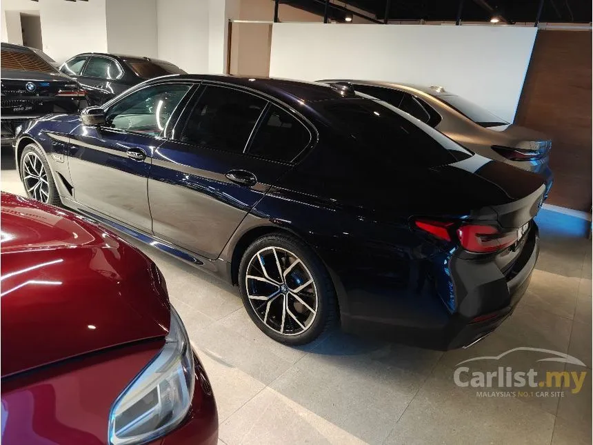 2023 BMW 530e M Sport Sedan