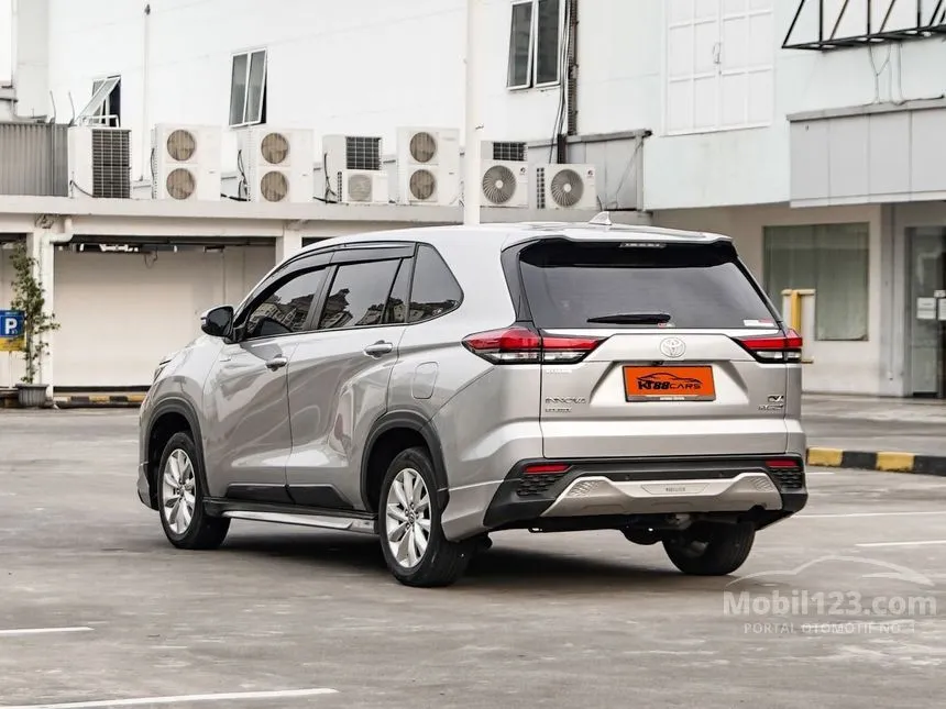 2023 Toyota Kijang Innova Zenix V HV Modellista (Premium Color) MPV