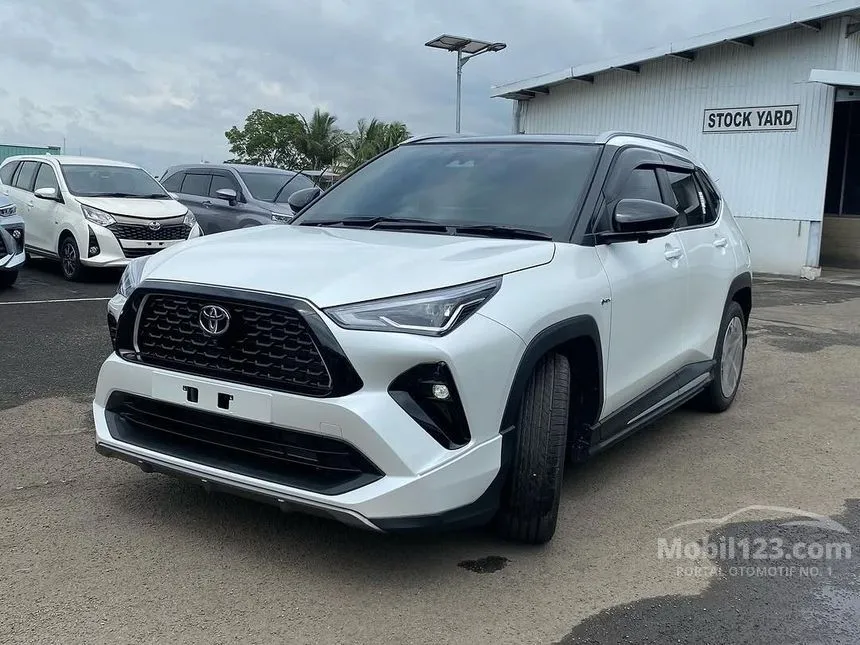 Jual Mobil Toyota Yaris Cross 2024 S HV with GR Parts Aero Pkg(Prem Clr) 1.5 di DKI Jakarta Automatic SUV Putih Rp 330.000.000