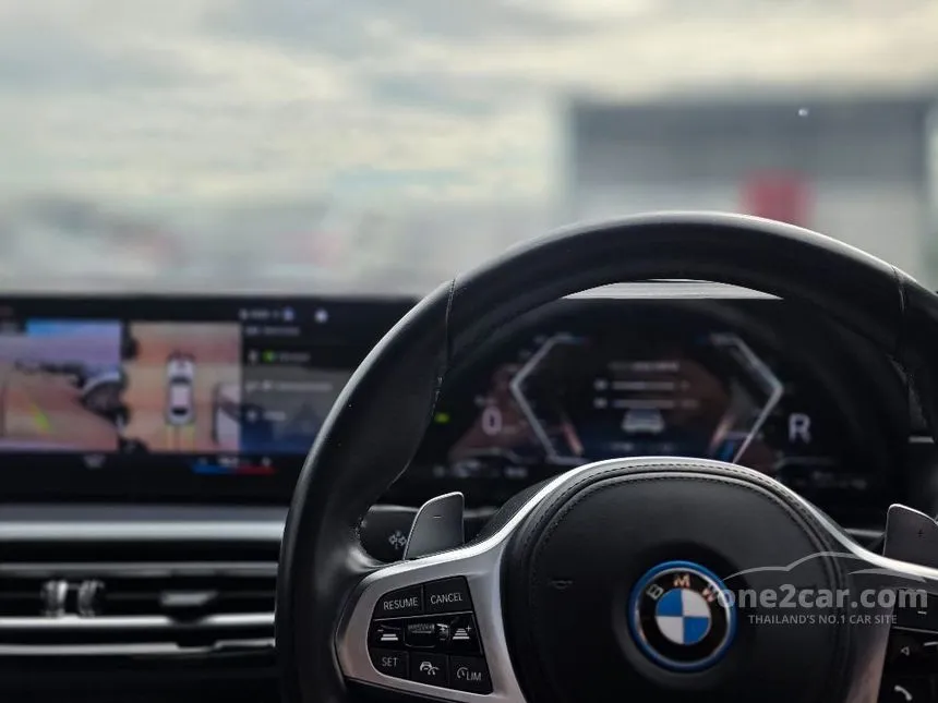 2024 BMW 330e M Sport Sedan