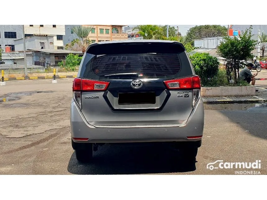 2020 Toyota Kijang Innova V MPV