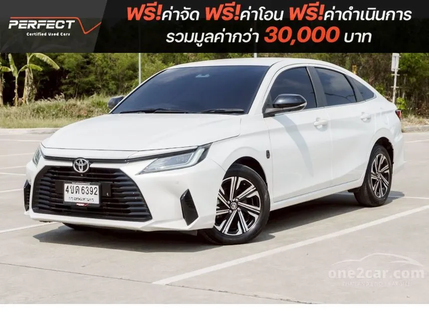 2022 Toyota Yaris Ativ Premium Luxury Sedan