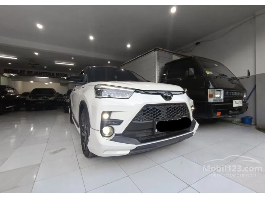 Jual Mobil Toyota Raize 2021 GR Sport TSS 1.0 di Jawa Timur Automatic Wagon Putih Rp 235.000.005