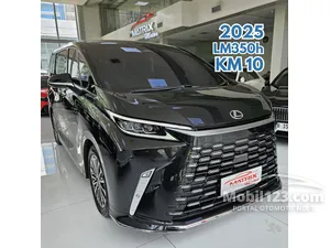 2025 Lexus LM 350h 2.5 7 Seater MPV