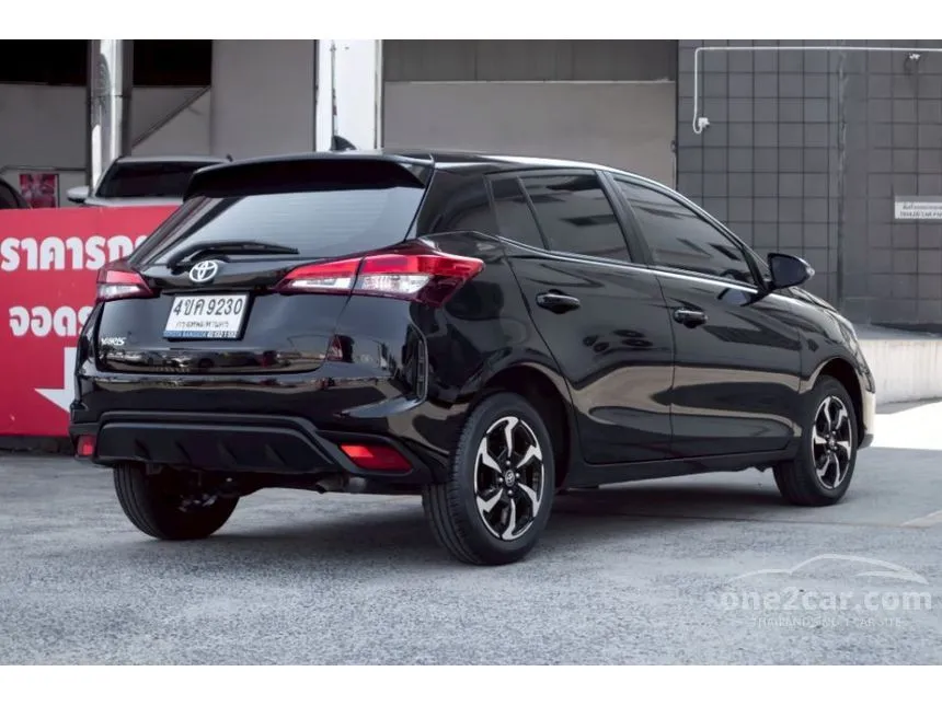2023 Toyota YARIS Smart Hatchback