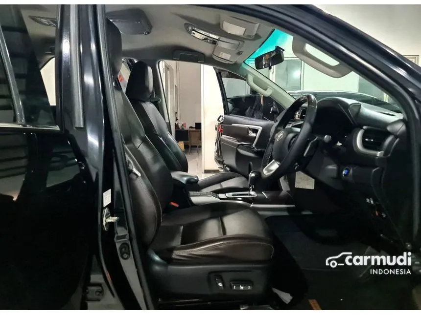 2019 Toyota Fortuner VRZ TRD 4X2 SUV