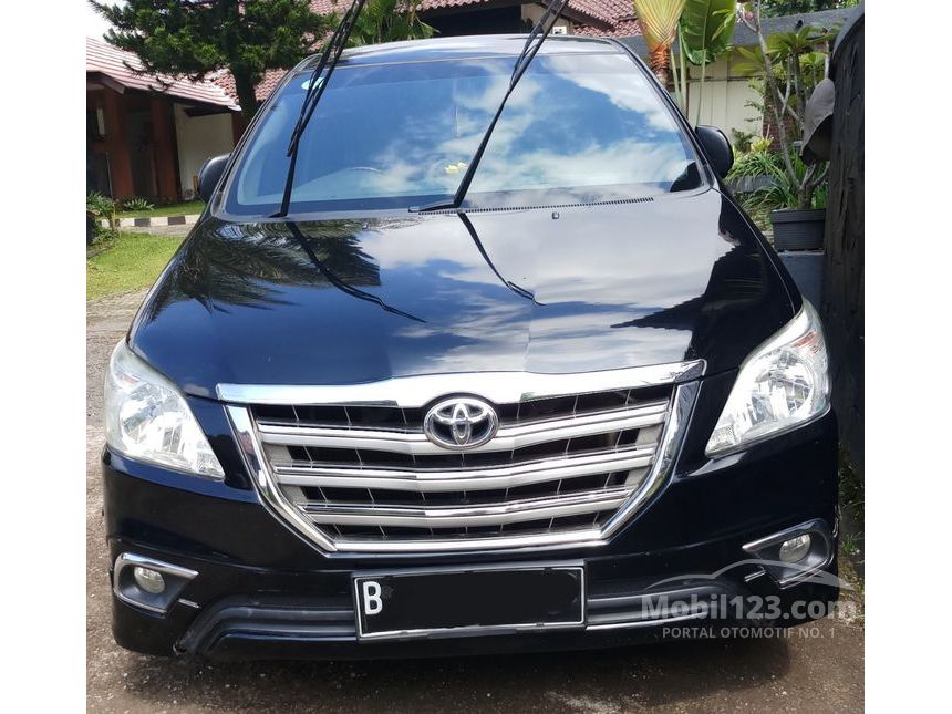 Jual Mobil Toyota Kijang Innova 2014 V Luxury 2.0 di DKI 