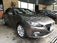2015 Mazda 3 2.0 (ปี 14-17) S Sports Hatchback AT