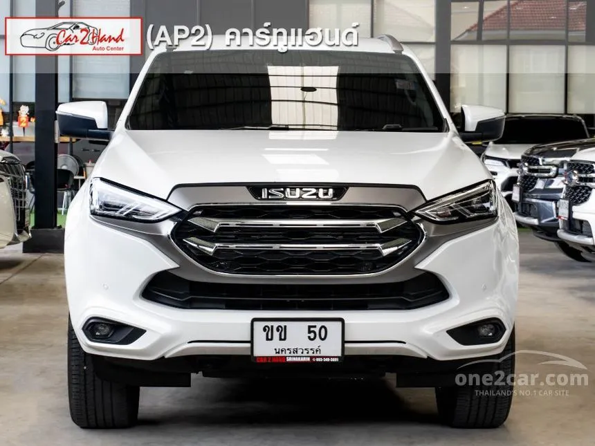 2022 Isuzu MU-X Ultimate SUV