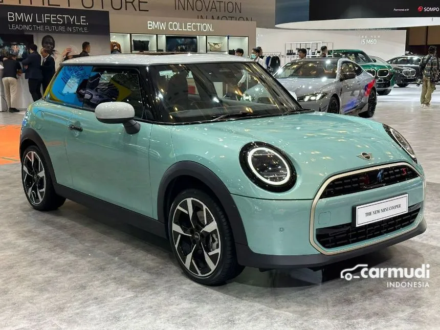 2025 MINI Cooper Cooper SE Hatchback