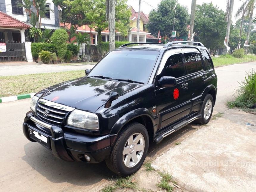 Jual Mobil Suzuki Escudo 2003 SQ 2.0 di Banten Automatic SUV Hitam Rp