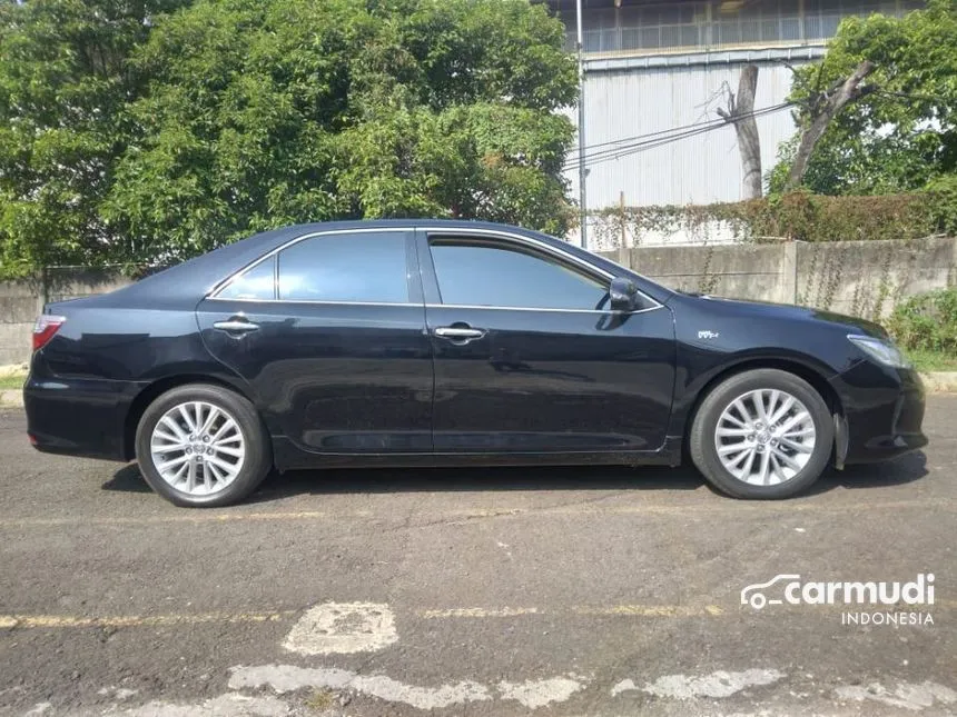 2017 Toyota Camry V Sedan