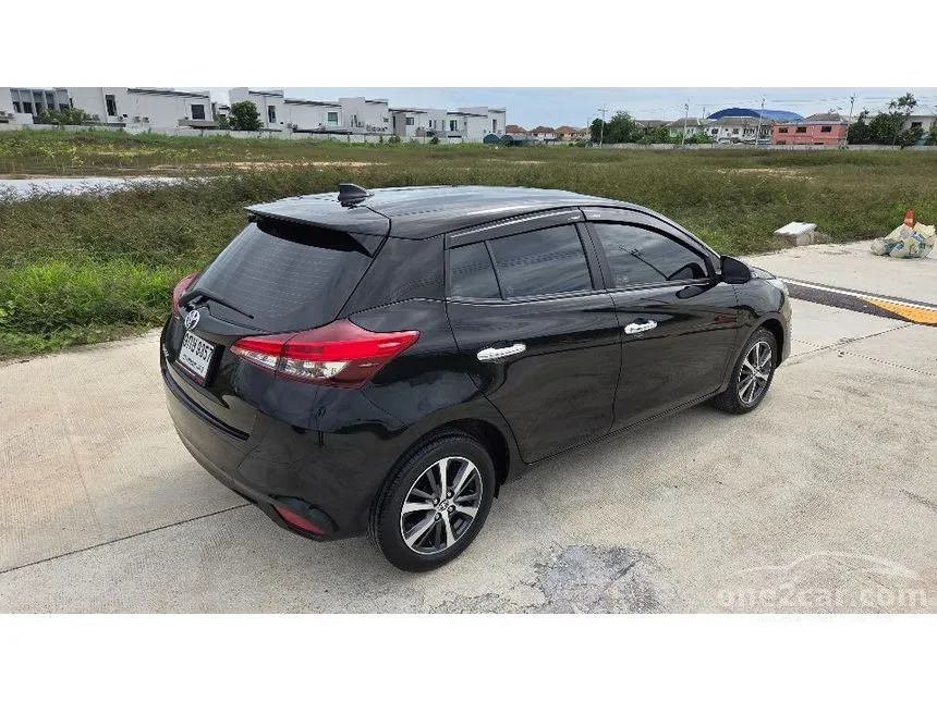 2020 Toyota YARIS High Hatchback