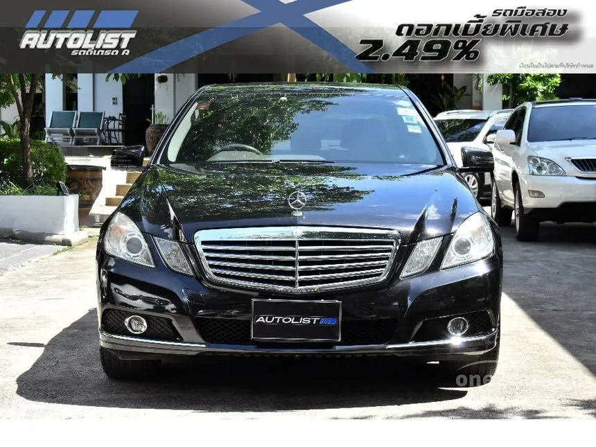 2010 Mercedes-Benz E200 Elegance CGI BlueEFFICIENCY Sedan