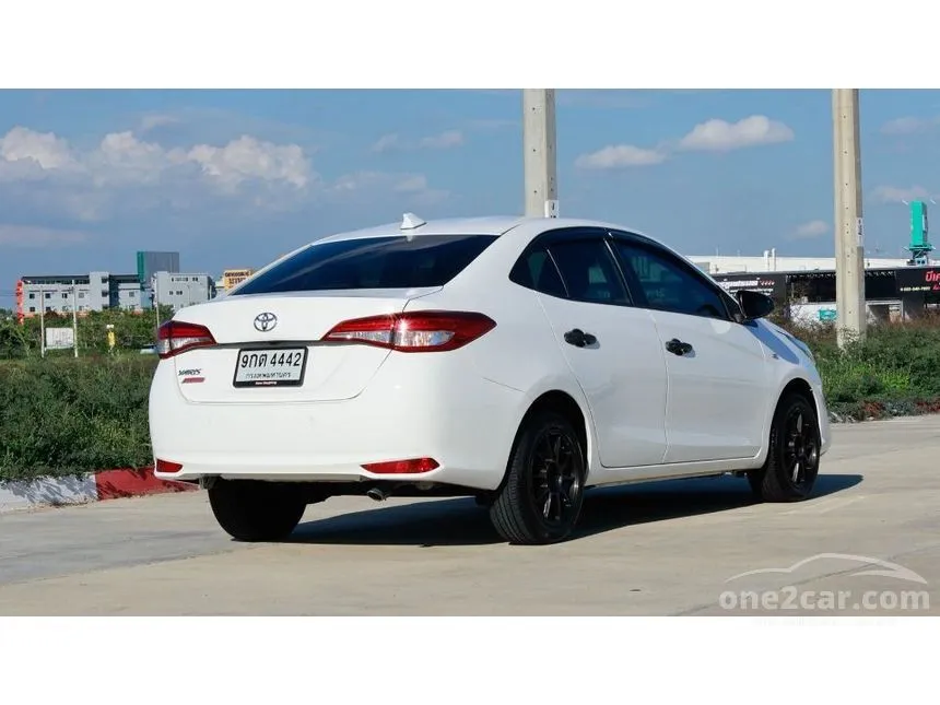2019 Toyota Yaris Ativ J Eco Sedan