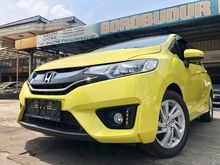 HONDA JAZZ S 2014 MT NEW MODEL KUNING LOW KM GRESS