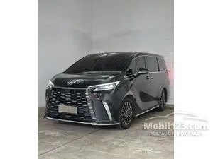 2023 Lexus LM 350h 2.5 7 Seater MPV