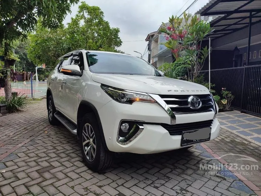 Jual Mobil Toyota Fortuner 2017 VRZ 2.4 di Jawa Timur Automatic SUV Putih Rp 395.000.002