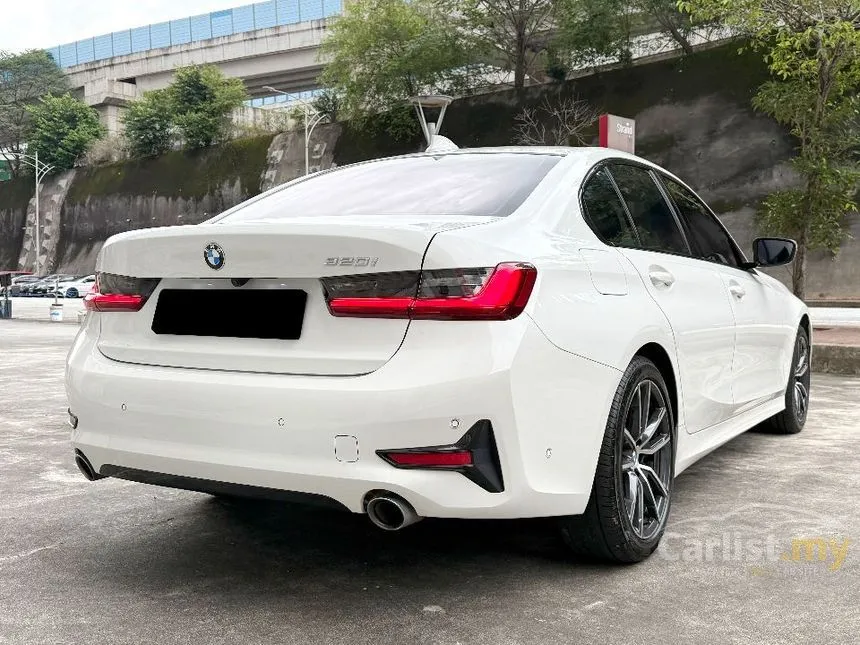 2022 BMW 320i Sport Sedan