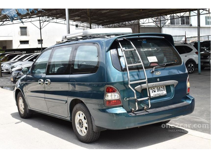 Kia carnival 2002