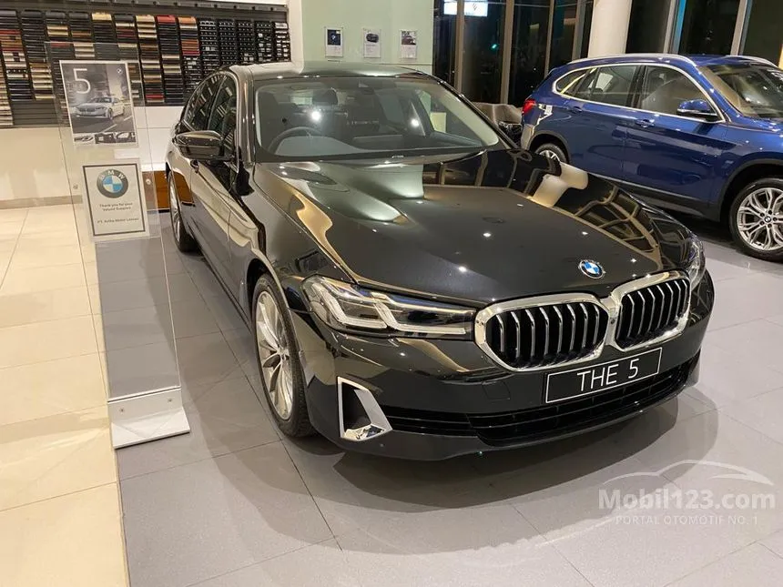 Jual Mobil BMW 530i 2021 Opulence 2.0 di DKI Jakarta Automatic Sedan ...