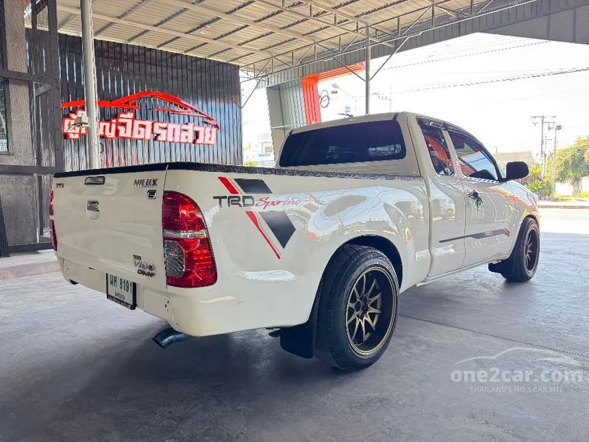2013 Toyota HILUX VIGO Champ E TRD Sportivo Smart Cab Pickup