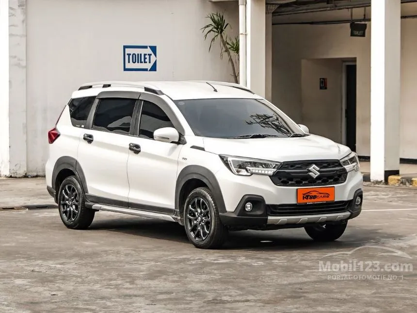 2023 Suzuki XL7 Beta Hybrid SUV