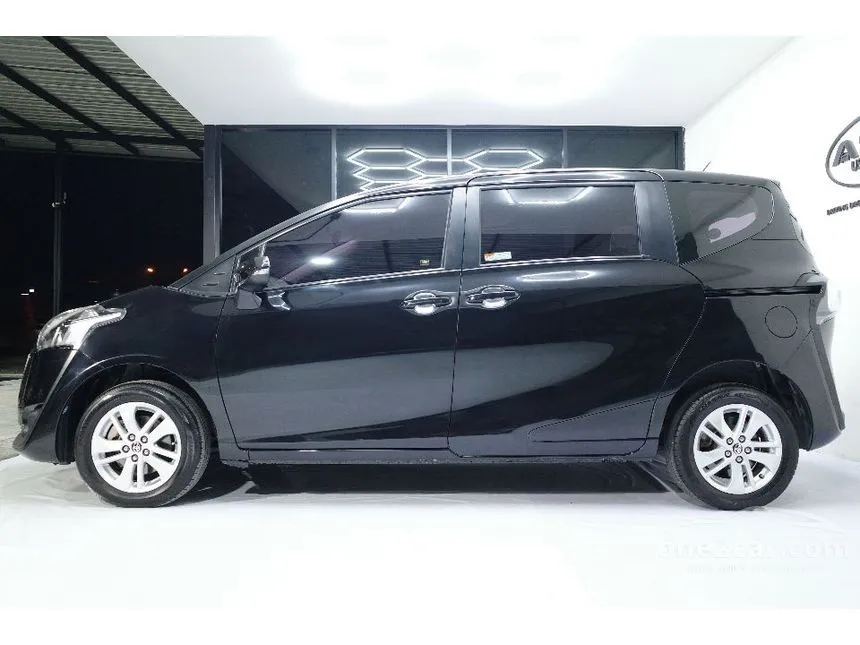 2018 Toyota SIENTA G Wagon