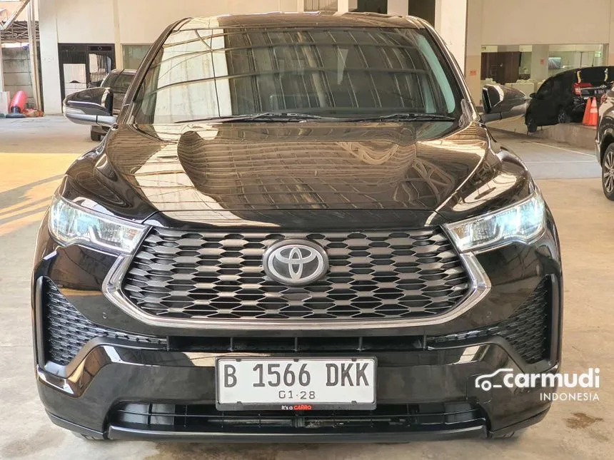 2022 Toyota Kijang Innova Zenix V (Non Premium Color) MPV