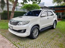 2012 Toyota Fortuner 3.0 (ปี 12-15) V SUV AT