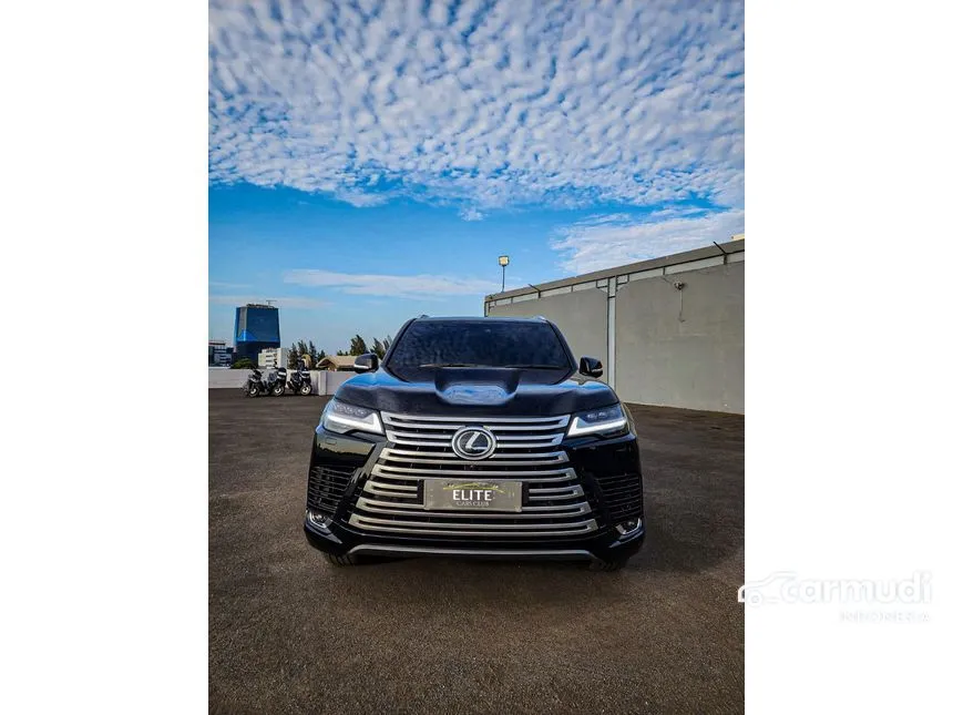 2023 Lexus LX 600 VIP SUV