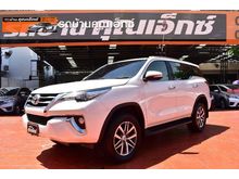 2015 Toyota Fortuner 2.4 (ปี 15-18) V SUV AT