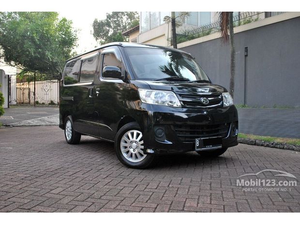 Luxio - Daihatsu Murah - 79 mobil bekas dijual - Mobil123