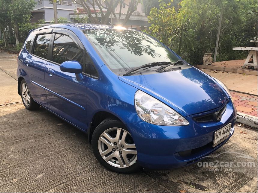 honda-jazz-2004-s-i-dsi-1-5-in-automatic-hatchback