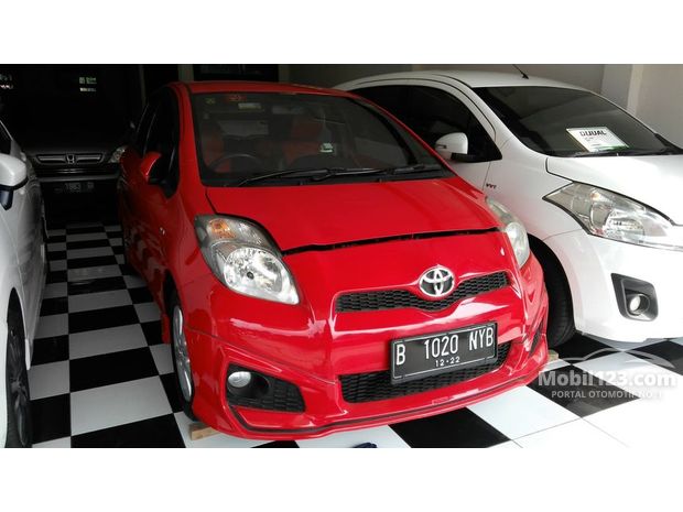  Toyota  Yaris Mobil  Bekas Baru dijual di  Tulungagung Jawa 