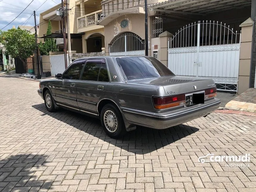 1989 Toyota Crown Sedan
