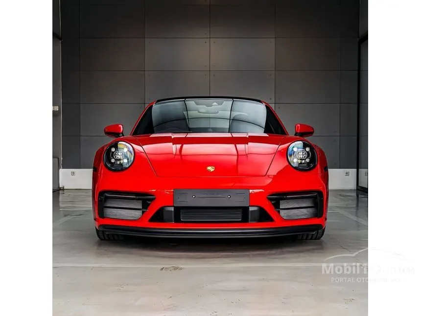 2023 Porsche 911 Carrera GTS Coupe