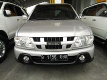 Isuzu Panther 2.5 SMART 2011 MT silver top condition