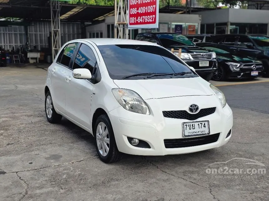 2012 Toyota YARIS E Hatchback