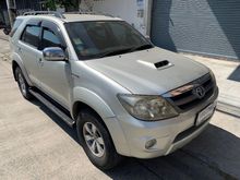 2005 Toyota Fortuner 3.0 (ปี 04-08) V 4WD SUV