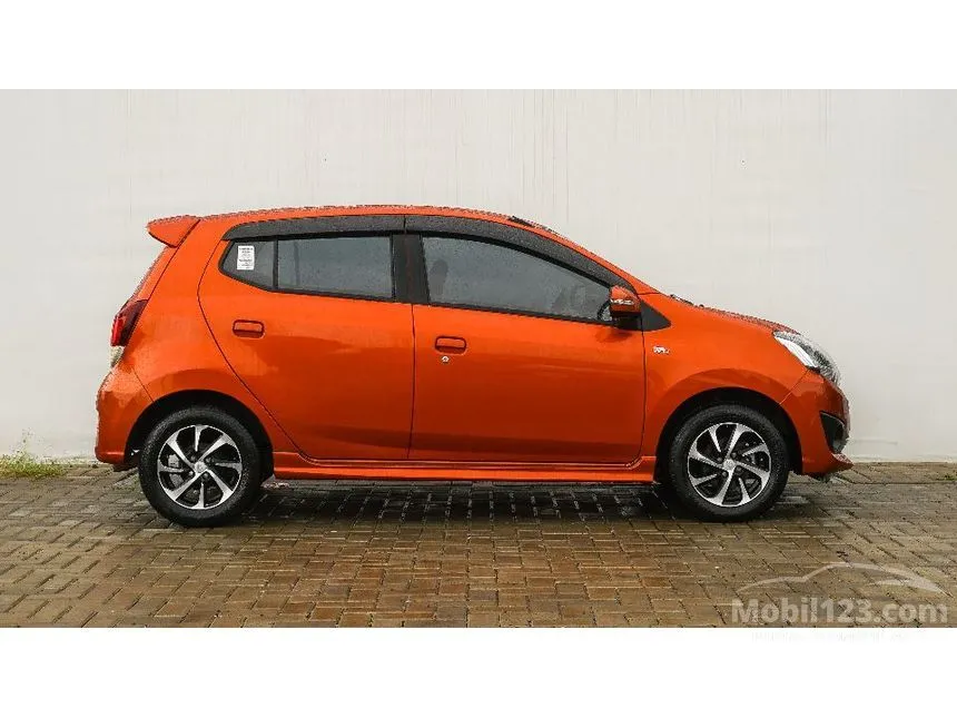 2019 Daihatsu Ayla R Hatchback