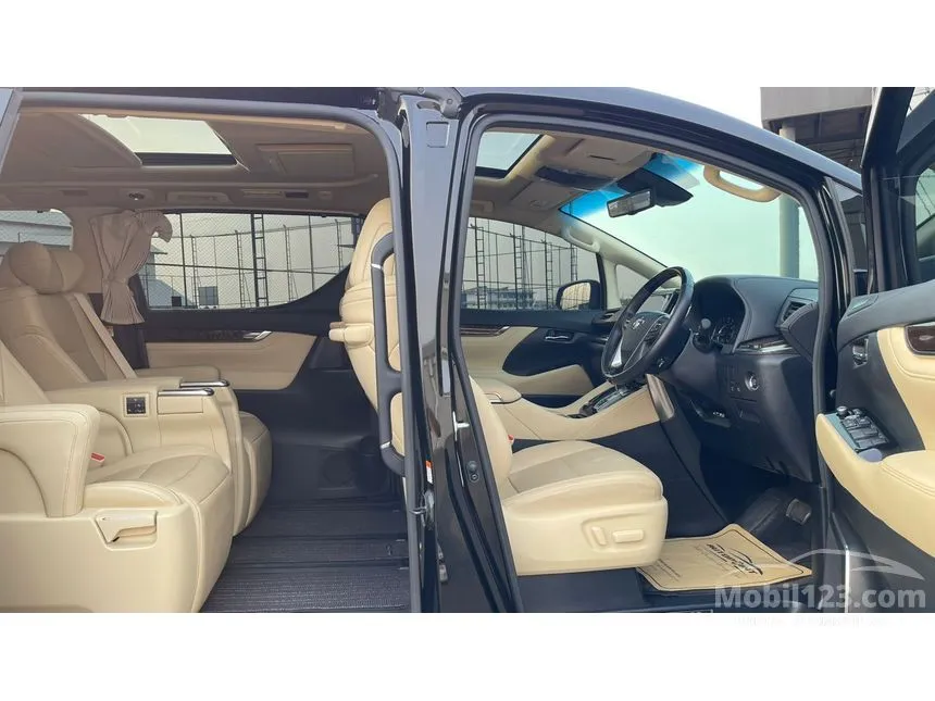 2023 Toyota Alphard G MPV