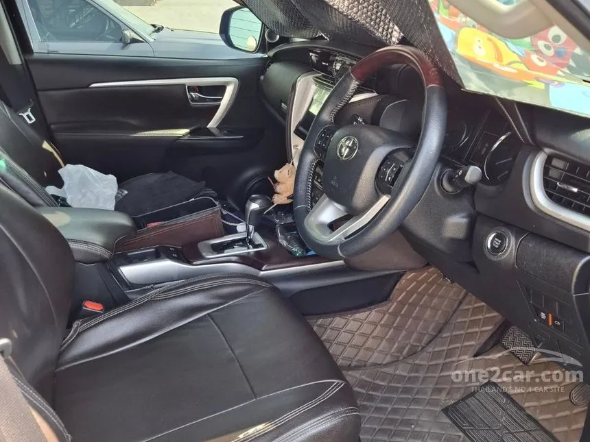 2015 Toyota FORTUNER V SUV